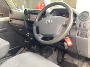 Toyota Land Cruiser 79 4.5D-4D LX V8 single cab - Image 6