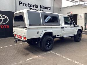 Toyota Land Cruiser 79 4.5D-4D LX V8 single cab - Image 2