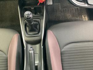 Toyota Starlet Cross 1.5 XR manual - Image 11