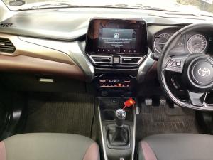 Toyota Starlet Cross 1.5 XR manual - Image 14