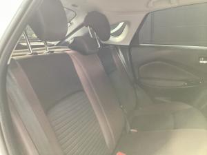 Toyota Starlet Cross 1.5 XR manual - Image 17