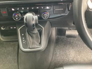 Volkswagen Caravelle 2.0BiTDI Highline 4Motion - Image 12