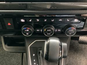 Volkswagen Caravelle 2.0BiTDI Highline 4Motion - Image 16