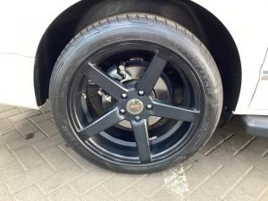 Volkswagen Caravelle 2.0BiTDI Highline 4Motion - Image 20