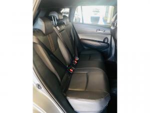 Toyota Corolla Cross 1.8 HEV XS - Image 15