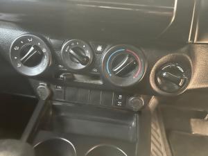 Toyota Hilux 2.8GD-6 Xtra cab 4x4 Legend auto - Image 13