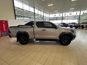 Toyota Hilux 2.8GD-6 Xtra cab 4x4 Legend auto - Image 3