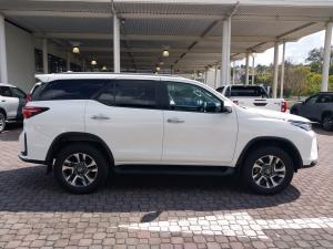 Toyota Fortuner 2.4GD-6 auto - Image 3