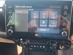 Toyota Hilux 2.8GD-6 double cab 4x4 Legend auto - Image 12