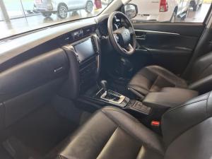 Toyota Fortuner 2.4GD-6 Raised Body automatic - Image 7