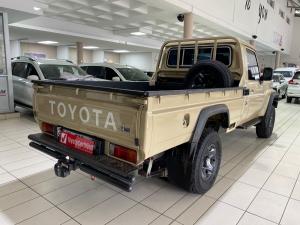 Toyota Land Cruiser 79 2.8 GD-6S/C - Image 2