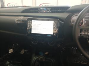 Toyota Hilux 2.4 GD-6 Raider 4X4S/C - Image 17