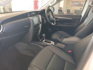 Toyota Fortuner 2.4GD-6 Raised Body automatic - Image 7