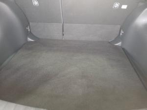 Toyota Corolla Cross 1.8 XI - Image 22