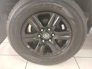 Toyota Hilux 2.4 GD-6 RB Raider automaticE/CAB - Image 23