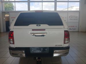 Toyota Hilux 2.4 GD-6 RB Raider automaticE/CAB - Image 5