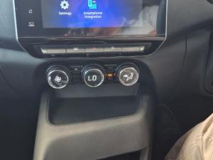 Nissan Magnite 1.0 Visia - Image 10