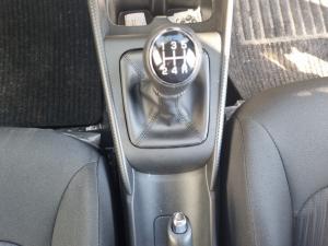 Toyota Starlet 1.5 Xi - Image 12