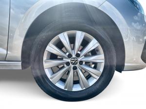 Volkswagen Polo sedan 1.6 Life - Image 15