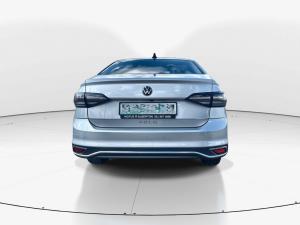 Volkswagen Polo sedan 1.6 Life - Image 6