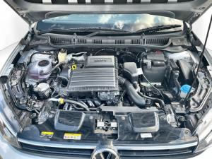 Volkswagen Polo sedan 1.6 Life - Image 9