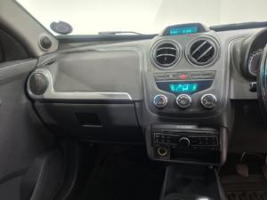 Chevrolet Utility 1.8 Sport - Image 12