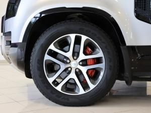 Land Rover Defender 110 D300 X - Image 12