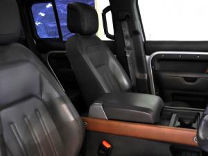 Land Rover Defender 110 D300 X - Image 23