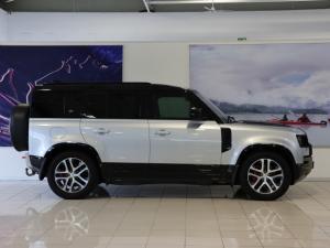 Land Rover Defender 110 D300 X - Image 7