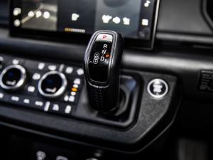Land Rover Defender 110 P400e X - Image 18