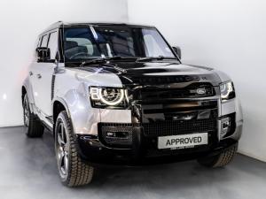 Land Rover Defender 110 P400e X - Image 1
