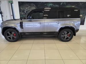 Land Rover Defender 110 P400e X - Image 2