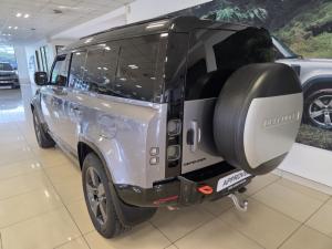 Land Rover Defender 110 P400e X - Image 3