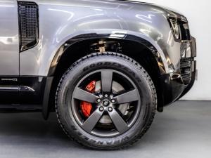 Land Rover Defender 110 P400e X - Image 4