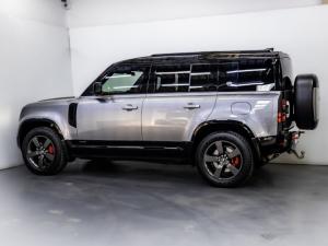 Land Rover Defender 110 P400e X - Image 8
