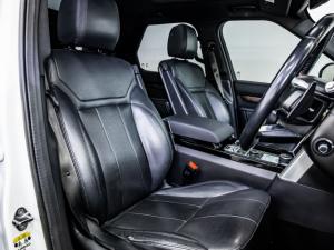 Land Rover Discovery HSE Td6 - Image 11