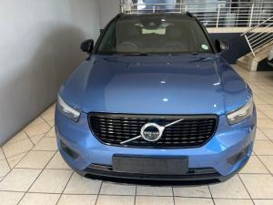 Volvo XC40 D4 AWD R-Design - Image 2