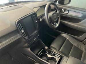 Volvo XC40 D4 AWD R-Design - Image 6