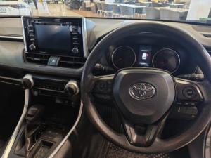 Toyota RAV4 2.0 GX auto - Image 7