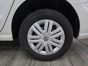 Volkswagen Polo sedan 1.4 Trendline - Image 4