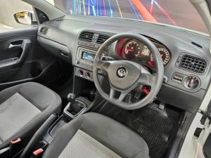 Volkswagen Polo sedan 1.4 Trendline - Image 5