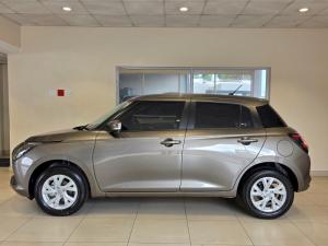 Suzuki Swift 1.2 GL+ auto - Image 2