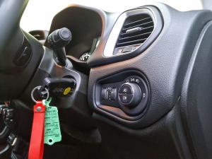 Jeep Renegade 1.4T Longitude - Image 25