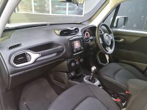 Jeep Renegade 1.4T Longitude - Image 26