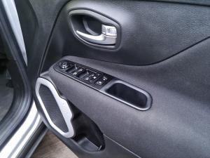 Jeep Renegade 1.4T Longitude - Image 7