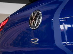 Volkswagen Golf R - Image 13