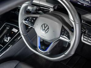 Volkswagen Golf R - Image 22