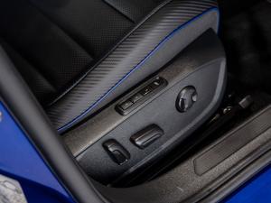 Volkswagen Golf R - Image 25