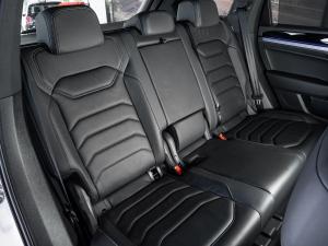 Volkswagen Touareg V6 TDI Executive R-Line - Image 29