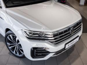 Volkswagen Touareg V6 TDI Executive R-Line - Image 4